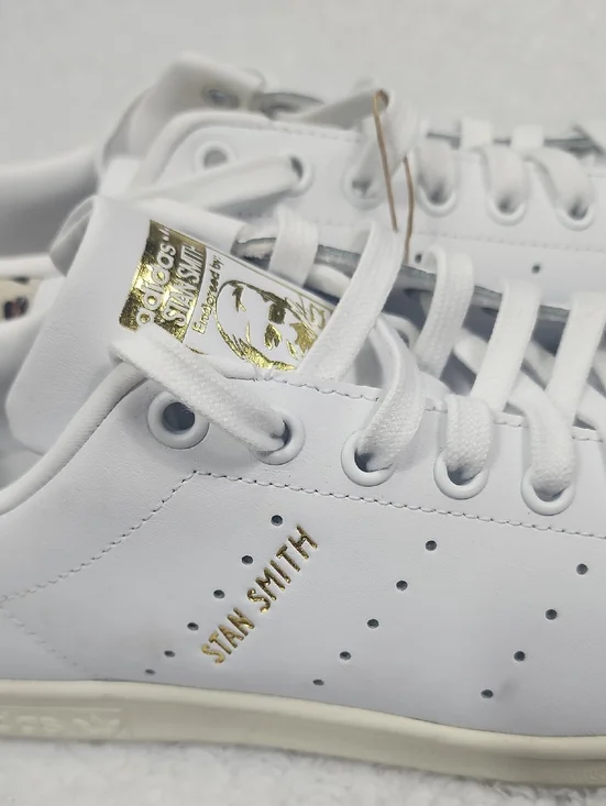 Women's Adidas Sam Smith Lace Up Sneakers New With Tags - Picture 7 of 11